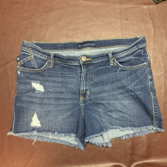 Rock & Republic Pants - Rock & Republic Jean shorts size 16